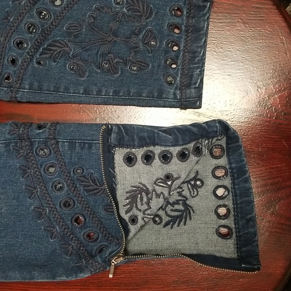 Ankle jeans with embroidery - Picture 6 of 6